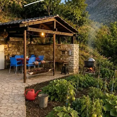 Eco Sikadif Casa de hóspedes Salari